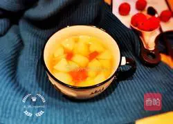 Illustration of how to make hawthorn and snow pear soup 10