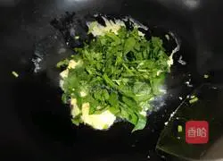 Illustration of how to make spinach and scrambled eggs 3