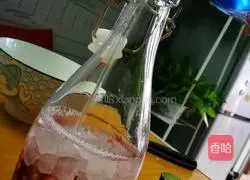 Illustration of how to make pomegranate wine 3