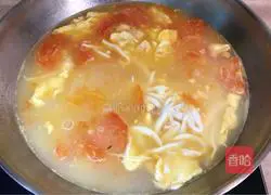 Illustration of how to make tomato and egg scissor noodles 15