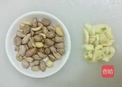 Illustration of how to make spicy and sour cucumbers 3