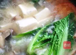Illustration of how to make lean meat tofu soup 3