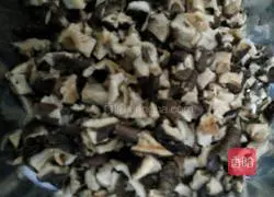 Illustration of Braised Pork Noodles 2