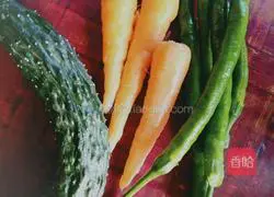 Illustration of how to make cold vermicelli 1