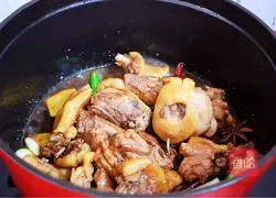 Illustration of braised duck cubes 9