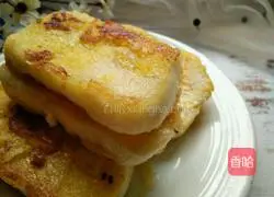 Egg-flavored Illustration of how to make steamed bun slices 9