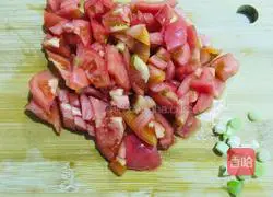 Illustration of how to make golden hook tomato pimple soup 1