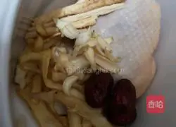 Illustration of how to make Adenophora and Yuzhu Chicken Soup 2