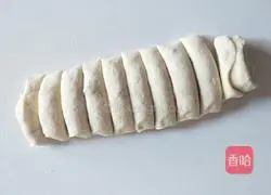 Leave dough Illustration of how to make fried rolls 10