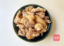 Illustration of how to make fish maw chicken soup 6