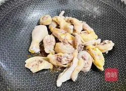 Illustration of how to make braised chicken legs with mushrooms 8