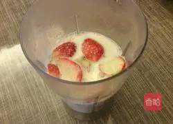 Strawberry milkshake recipe 4