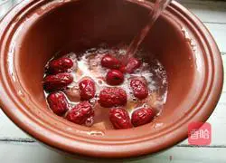Illustration of making sweet potato and red date soup 6