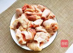 Illustration of how to make yam stewed with chicken soup 3