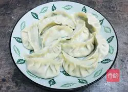 Illustration of how to make leek and egg dumplings 17