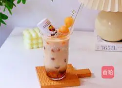 Illustration of how to make honeydew melon coconut coffee liqueur 16