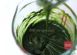 Illustration of how to make matcha milk 7