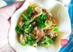 Illustration of how to make beef cabbage buns 5