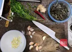 Illustration of how to make raw pickled shrimp 2