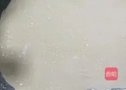 Illustration of how to make silver silk flower rolls 12