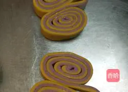 Illustration of how to make butterfly steamed buns 9