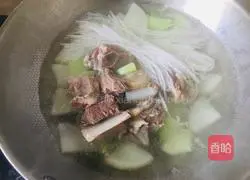 Illustration of how to make mutton stewed radish 6