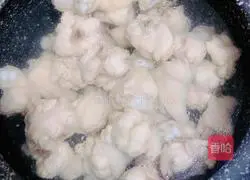 Chicken chestnut soup | Illustration of how to nourish the skin and nourish the kidneys 6