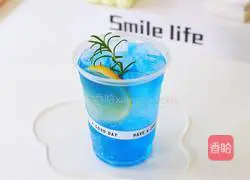 Blue Ocean Sparkling Drink Illustration of practice 15