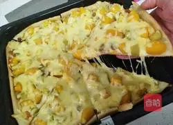 Illustration of how to make pineapple and yellow peach fruit pizza 9