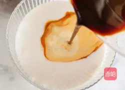 How to make longan milk coffee Illustration 4