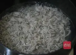 Illustration of how to make fried noodles with shrimp paste 1