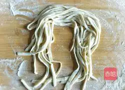 Illustration of hand-rolled noodles 12
