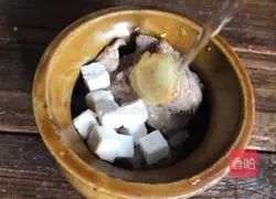 Whitening and Beauty Soup (Poria Stewed Poria Ribs) Recipe Illustration 6