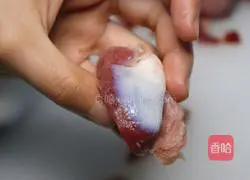 Illustration of Korean Spicy Duck Gizzard Noodles 4