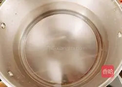 Illustration of how to make turtle, red dates and winter melon soup 8