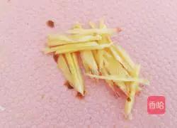 Illustration of how to make mushroom and shrimp soup 4