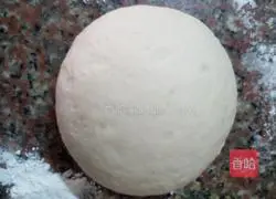 Illustration of how to make pork and kidney bean buns 2