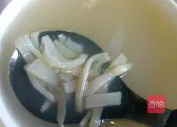 Illustration of how to make cold skin jelly 7