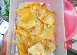 Illustration of how to stew fish maw with milk and red dates 2