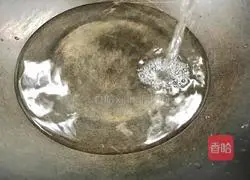 Illustration of how to make lard tofu soup 7