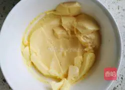 Illustration of how to make spinach whole egg custard 3
