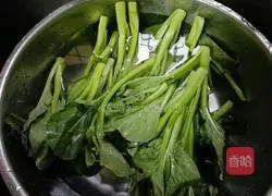 Illustration of how to make oyster cabbage hearts 1