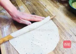 Illustration of how to make sesame crispy pancakes 3