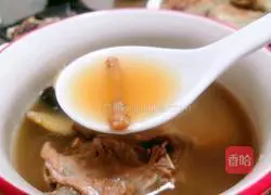 Illustration of how to make licorice and dangshen mutton soup 10