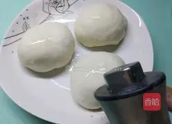 Illustration of how to make salt and pepper pancakes 3
