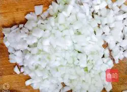 Winter melon and meat filling Illustration of how to make steamed dumplings 8