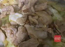Illustration of how to make stir-fried pork belly with cabbage 6
