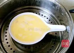 Illustration of how to make pangasius steamed eggs 6