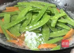 Illustration of how to make fried snow peas with pork belly 8