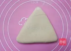 Illustration of making sugar triangle 12